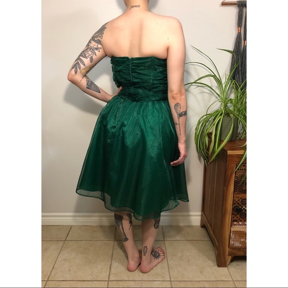 Retro green with black polka dots cocktail dress - Picture 2 of 3